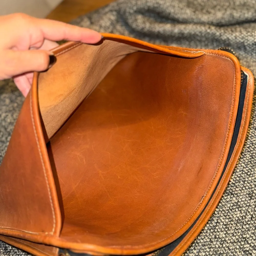 NBA Coach Tan Leather Laptop Bag